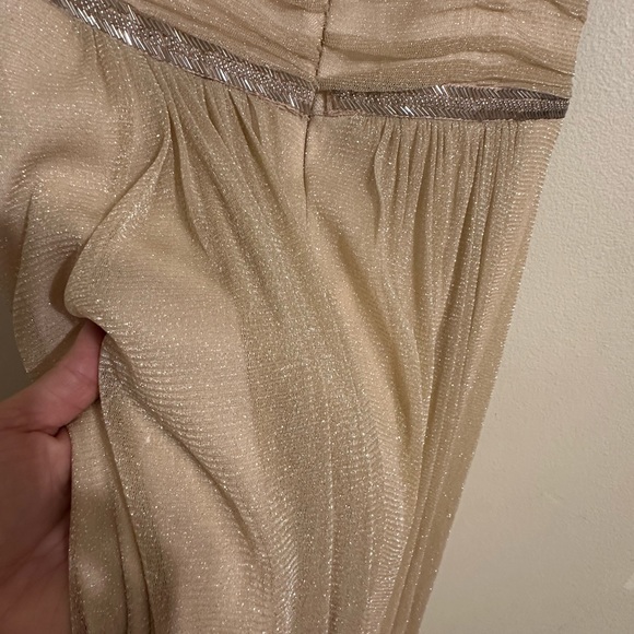Beautiful champagne colored dress - Picture 1 of 3